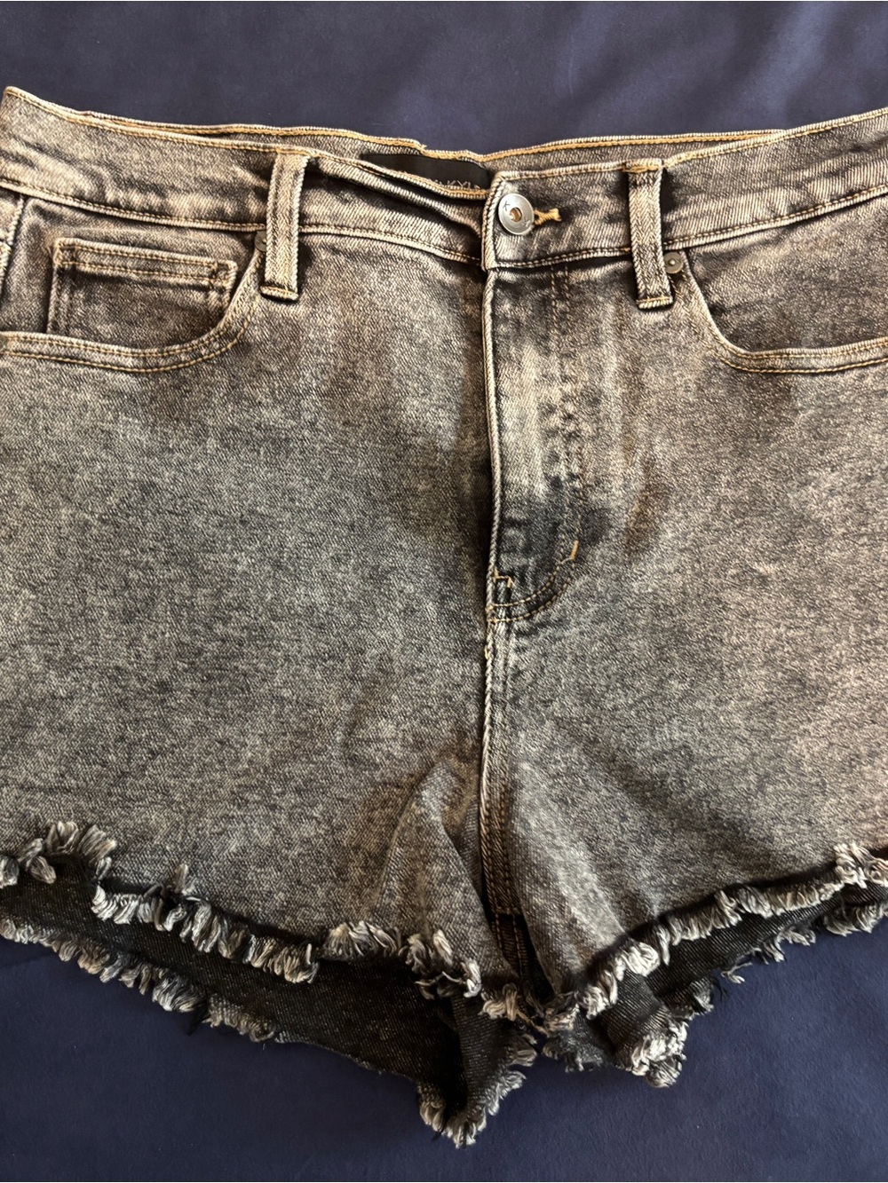 Kendall & Kylie Gray Acid-Wash Frayed Hem Denim Shorts